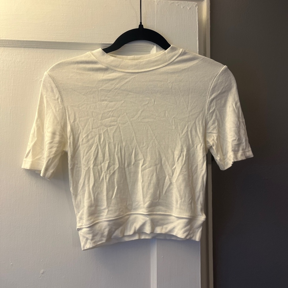 Soft stretchy knit white cropped tee